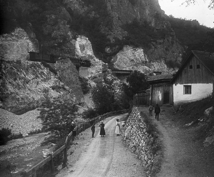 az erdélyi bányavasút áthidalásai Kaszabánya közelében.