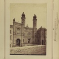 "A Dohány utcai zsinagóga. A felvétel 1880-1890 között készült." A kép forrását kérjük így adja meg: Fortepan / Budapest Főváros Levéltára. Levéltári jelzet: HU.BFL.XV.19.d.1.05.071