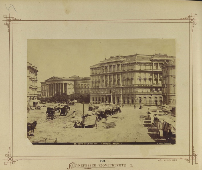 Kálvin tér, háttérben a Magyar Nemzeti Múzeum. A felvétel 1874-1882 között készült. A kép forrását kérjük így adja meg: Fortepan / Budapest Főváros Levéltára. Levéltári jelzet: HU.BFL.XV.19.d.1.05.073