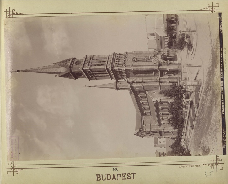 "Assisi Szent Ferenc-templom épülete. A felvétel 1890 után készült." A kép forrását kérjük így adja meg: Fortepan / Budapest Főváros Levéltára. Levéltári jelzet: HU.BFL.XV.19.d.1.07.089