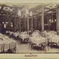 "A Hungária Szálló éttermi része. A felvétel 1890 után készült." A kép forrását kérjük így adja meg: Fortepan / Budapest Főváros Levéltára. Levéltári jelzet: HU.BFL.XV.19.d.1.07.165