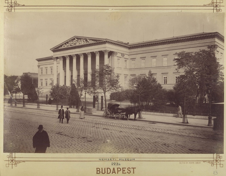 Múzeum körút, Magyar Nemzeti Múzeum. A felvétel 1893 után készült. A kép forrását kérjük így adja meg: Fortepan / Budapest Főváros Levéltára. Levéltári jelzet: HU.BFL.XV.19.d.1.08.024