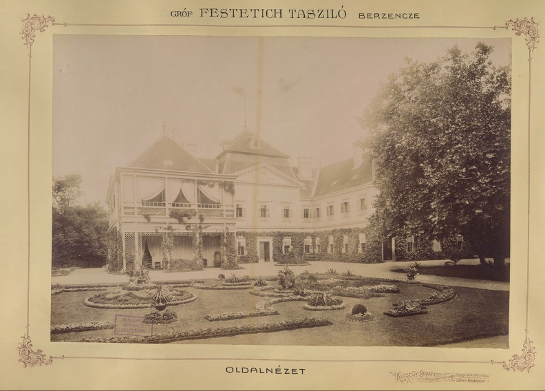 "A berzencei Festetics-kastély oldalnézete. A felvétel 1895-1899 között készült." A kép forrását kérjük így adja meg: Fortepan / Budapest Főváros Levéltára. Levéltári jelzet: HU.BFL.XV.19.d.1.11.147