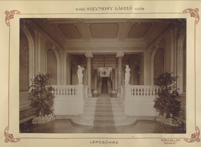 "A nagylózsi Solymosy-kastély lépcsőháza. A felvétel 1895-1899 között készült." A kép forrását kérjük így adja meg: Fortepan / Budapest Főváros Levéltára. Levéltári jelzet: HU.BFL.XV.19.d.1.11.179