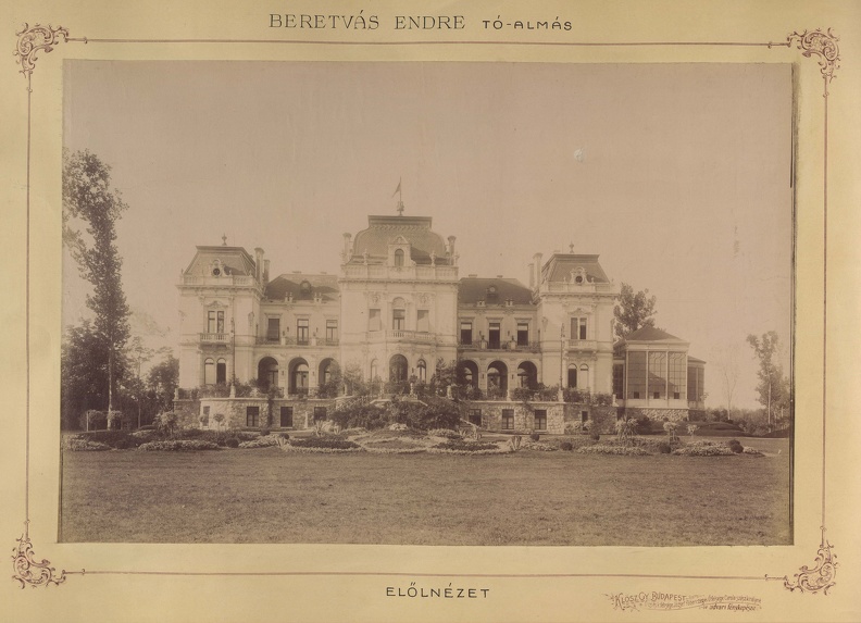 "A tóalmási Beretvás-kastély elölnézete. A felvétel 1895-1899 között készült." A kép forrását kérjük így adja meg: Fortepan / Budapest Főváros Levéltára. Levéltári jelzet: HU.BFL.XV.19.d.1.12.033