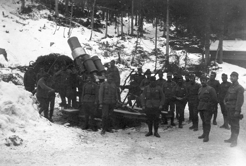 Első világháború, Skoda 30,5 Mörser mozsárágyú az olasz fronton.