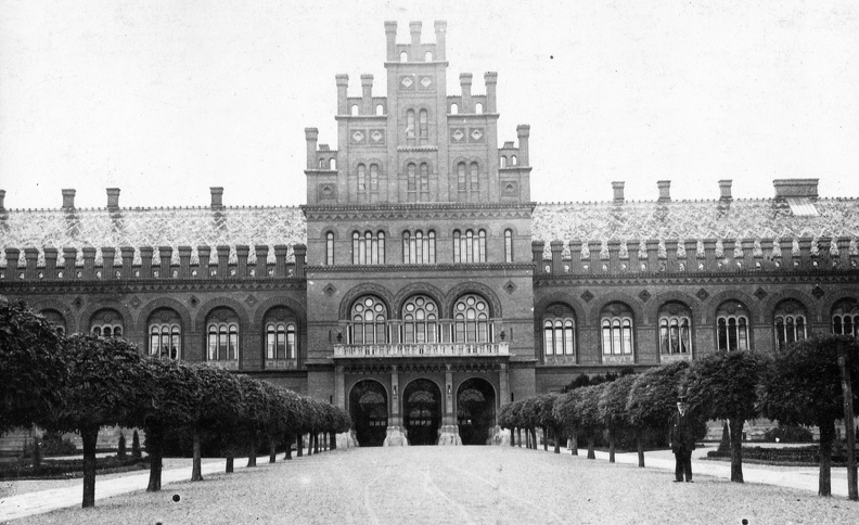 Jurij Fedkovics Csernyivci Nemzeti Egyetem. Ferenc József alapította 1875-ben.