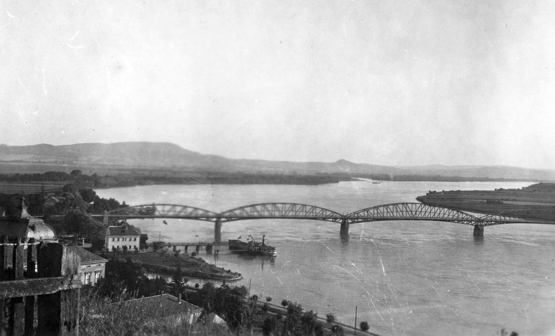 Mária Valéria híd.