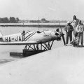 Junkers A-50 Junior hidroplán kiképző repülőgép a Balatonon.