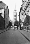 Szentháromság utca, szemben a Mátyás-templom.