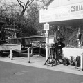 Ipari Vásár, Evinrude motorcsónak képviselet. Forrás/source: National Archives, Washington, USA, RG151 FC.