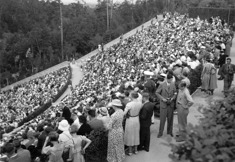 a Waldbühne lelátói az 1936. évi nyári olimpiai játékok alatt.