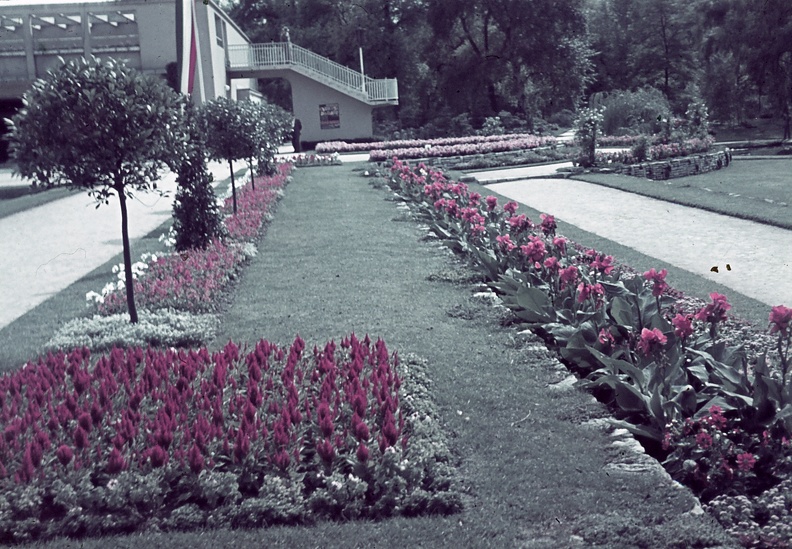 Olof Palme sétány (Stefánia út), Országos Magyar Kertészeti Egyesület telepe, Virágkiállítási Pavilon.