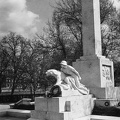 Radó sziget, I. világháborús hősi emlékmű (Horvay János, 1936.)