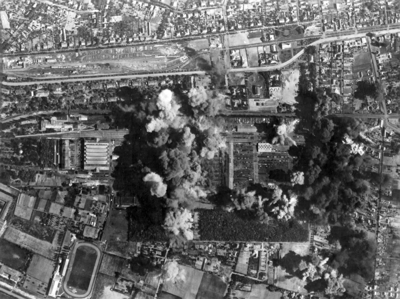 amerikai bombázása 1944-ben.