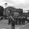 Hősök tere, háttérben a Dózsa György út - Andrássy út sarok, május 1-i ünnepség.