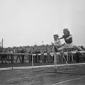 Sport utca, Előre pálya, a Vasas nemzetközi atlétikai versenye, női gátfutás, elől Gyarmati Olga.