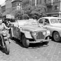 József körút, jobbra a Corvin (Kisfaludy) köz. BMW R75 típusú motorkerékpár, Skoda 1100 P (Colonial) dzsip, Pobjeda személyautó.