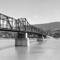 Almássy híd (ma a Tildy Zoltán híd áll a helyén).
