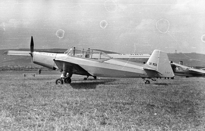 Zlin-226 Trener 6 típusú repülőgép.