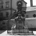 Gutenberg tér, Frigyláda-szobor.