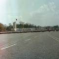 Ötvenhatosok tere (Felvonulási tér), május 1-i felvonulás, balra a dísztribün.