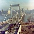 Erzsébet híd a terheléspróba előtt a Gellérthegyről nézve.