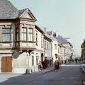 Liszt Ferenc utca, Alsoky-ház (Curia nobilitaris) a Széchenyi tér felől.