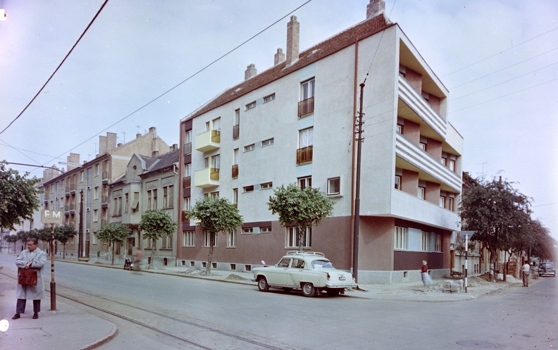 Nádasdy Ferenc utca - Széll Kálmán (Savaria) utca sarok.