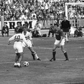 Magyarország - Szovjetunió EB mérkőzés 1968. május 4. Fehérben, szemben Varga, háttal Farkas (10-es).
