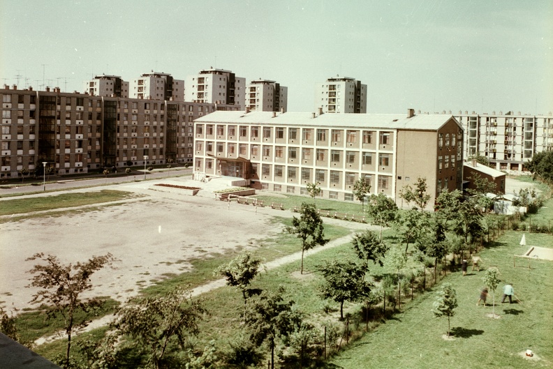 Ibolya utcai Általános iskola.