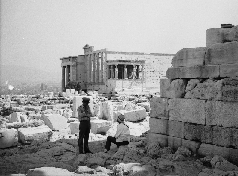 Akropolisz, Erekhtheion, kariatidák.