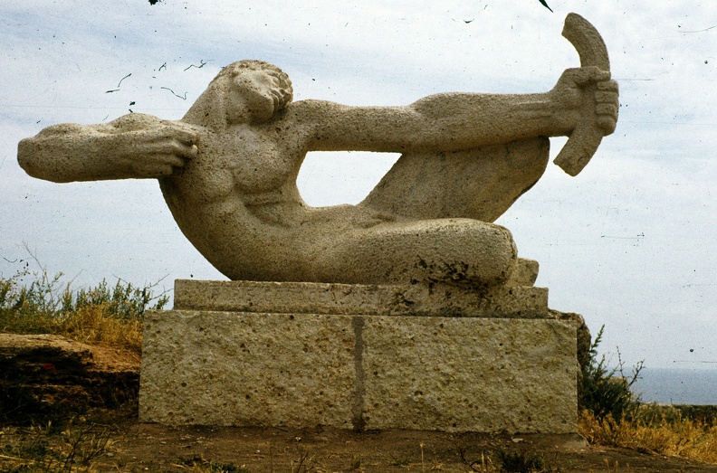 Kaliakra-fok, Boris Caragea román szobrászművész alkotása.