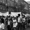 Alkotmány utca, tüntetés a Bős-nagymarosi Vízlépcsőrendszer felépítése ellen, 1988. szeptember 12-én.