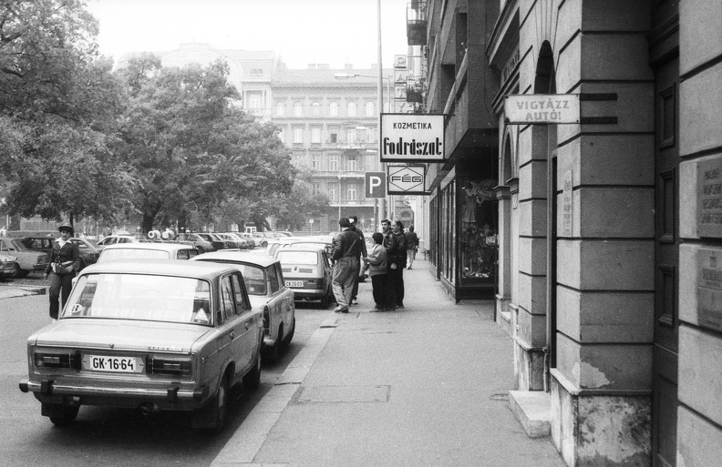 József nádor tér a József Attila utca felé nézve.